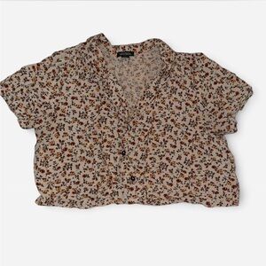 wild fable Beige Floral Button-Front Crop Top